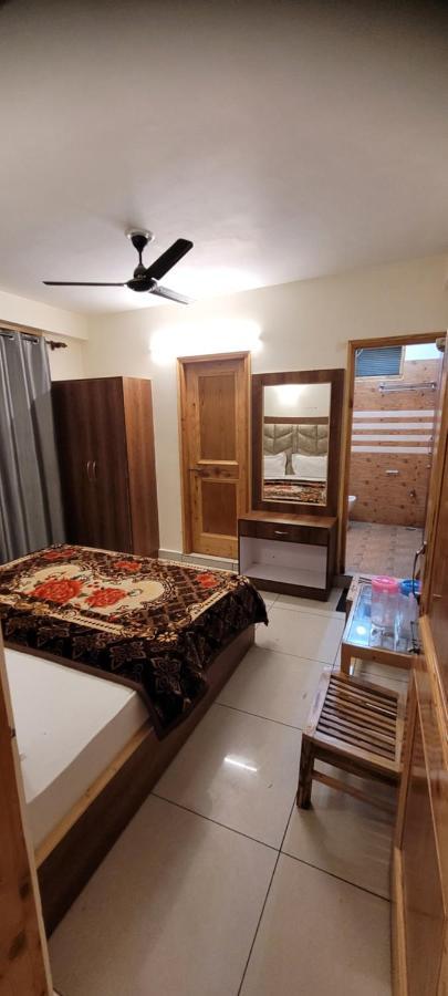 Hotel Snow Country Villa Manāli Екстериор снимка