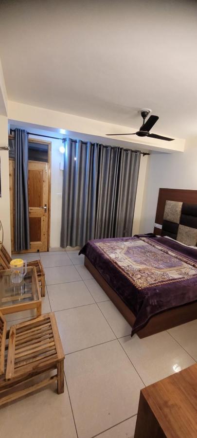 Hotel Snow Country Villa Manāli Екстериор снимка