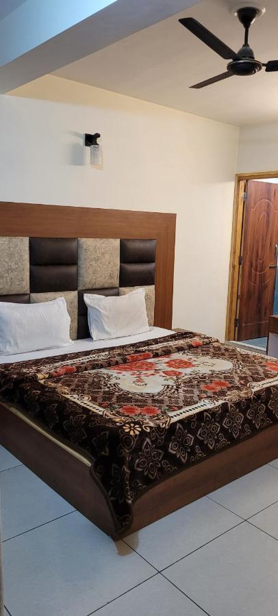 Hotel Snow Country Villa Manāli Екстериор снимка