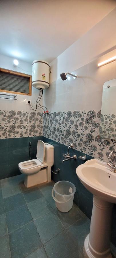 Hotel Snow Country Villa Manāli Екстериор снимка